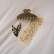 Detangling Comb in Chantilly