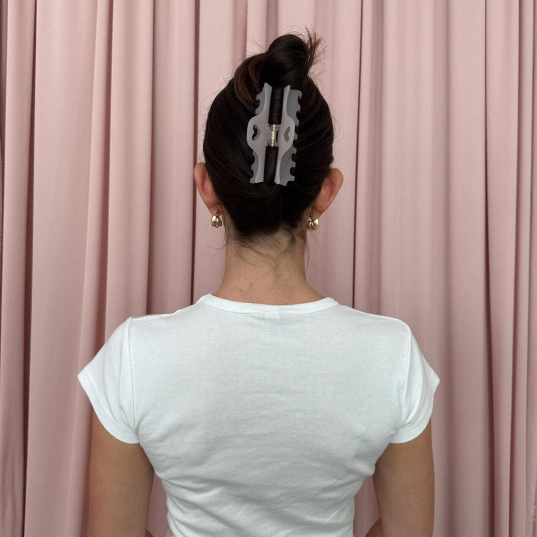 Heartbreaker Clip in Lilac Smoke