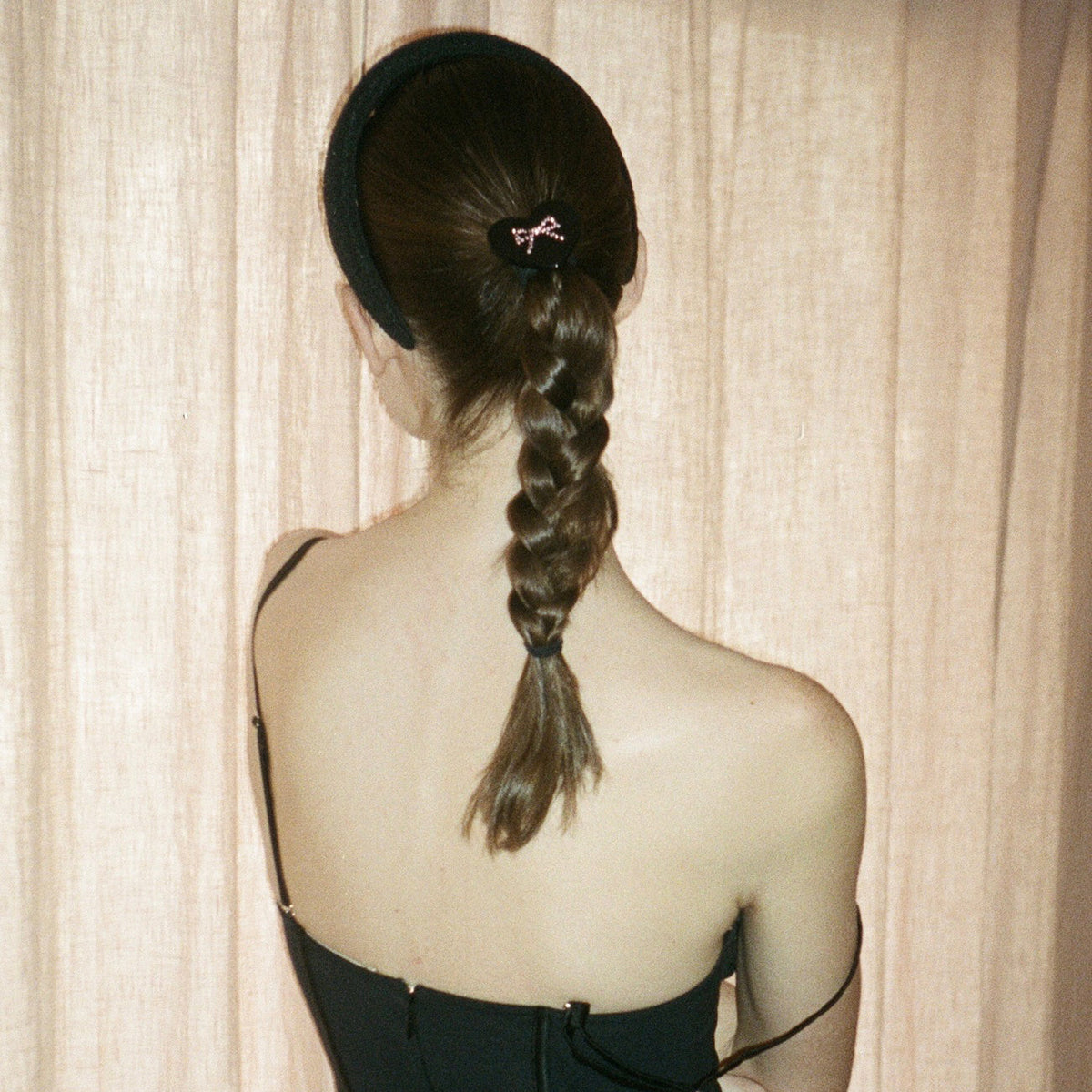 Halo Headband in Black Ruffle