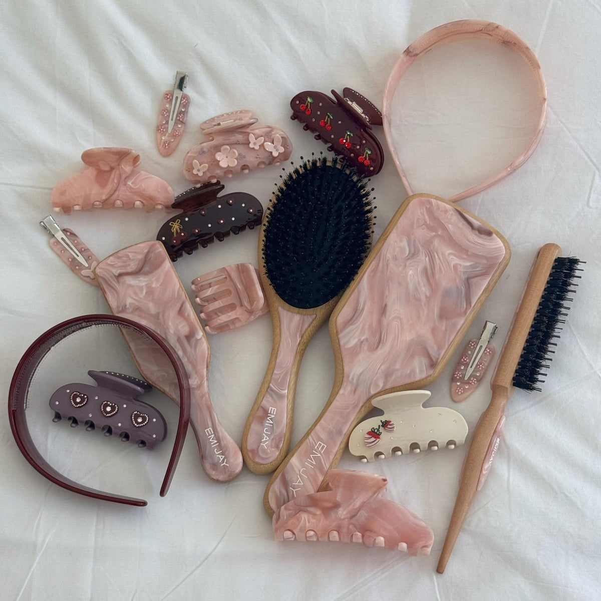 Styling Brush in Pink Chantilly