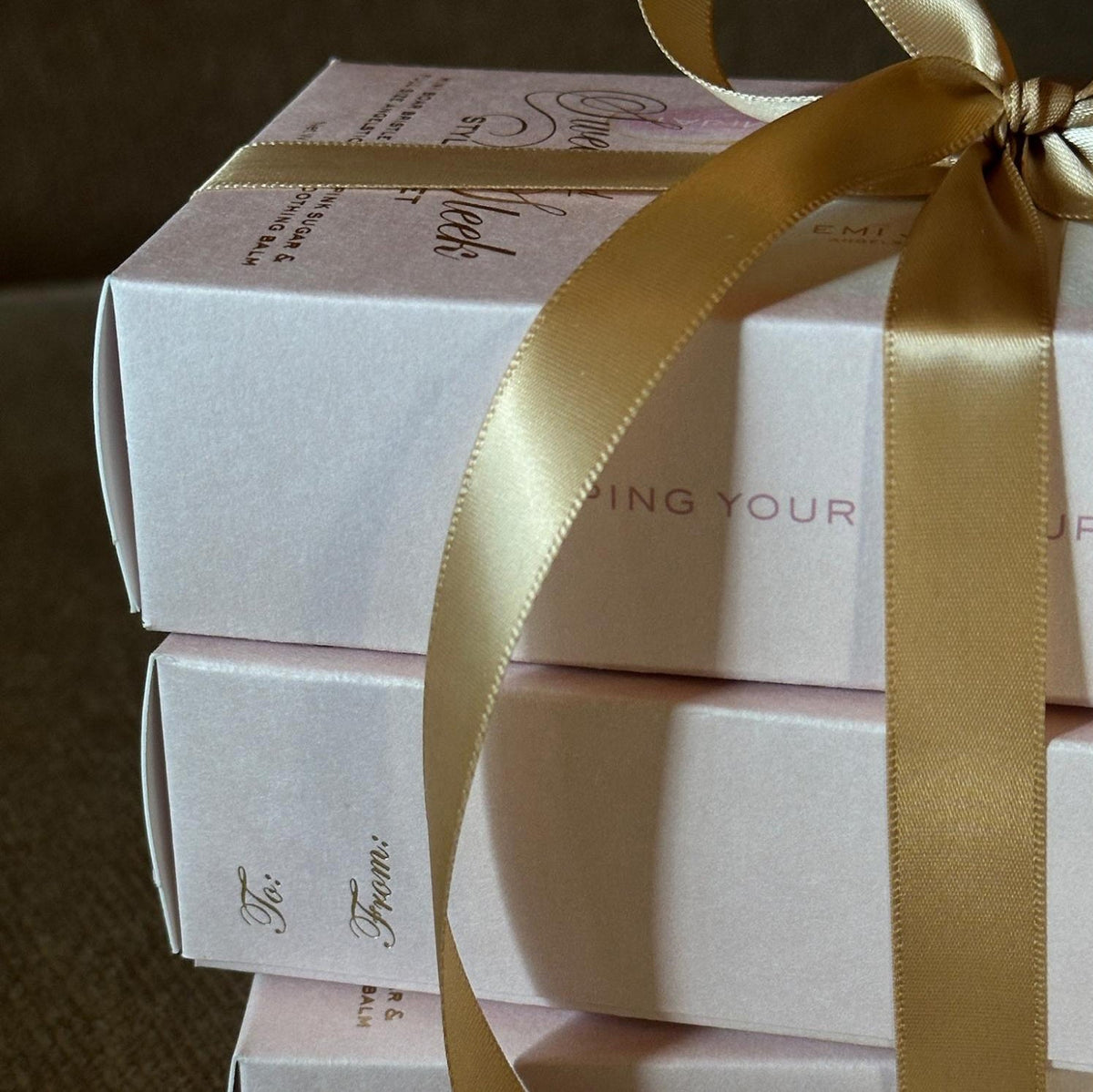 Sweet and Sleek Styling Gift Set in Pink Sugar